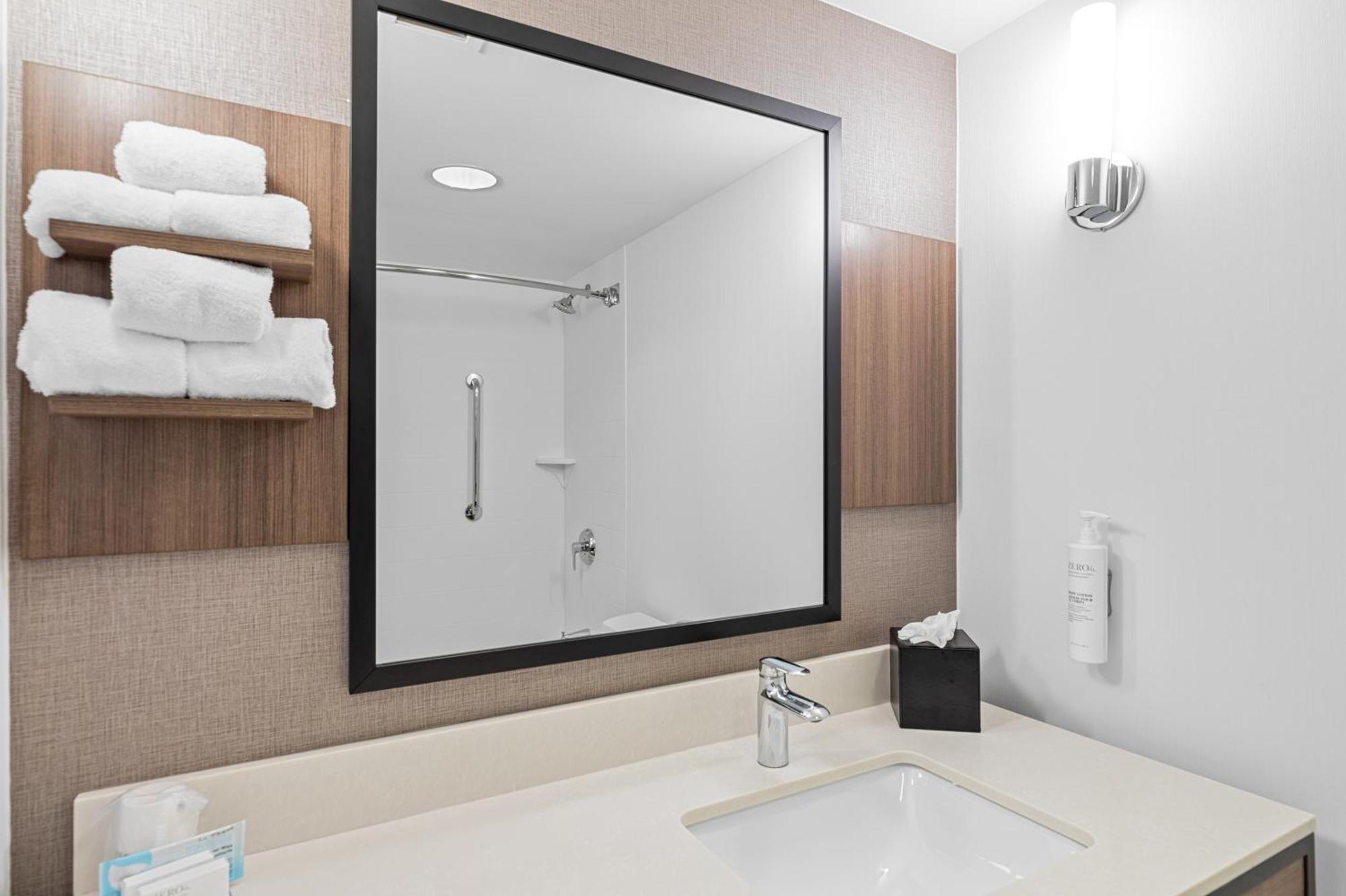 Hilton Garden Inn Syracuse East Syracuse Bagian luar foto