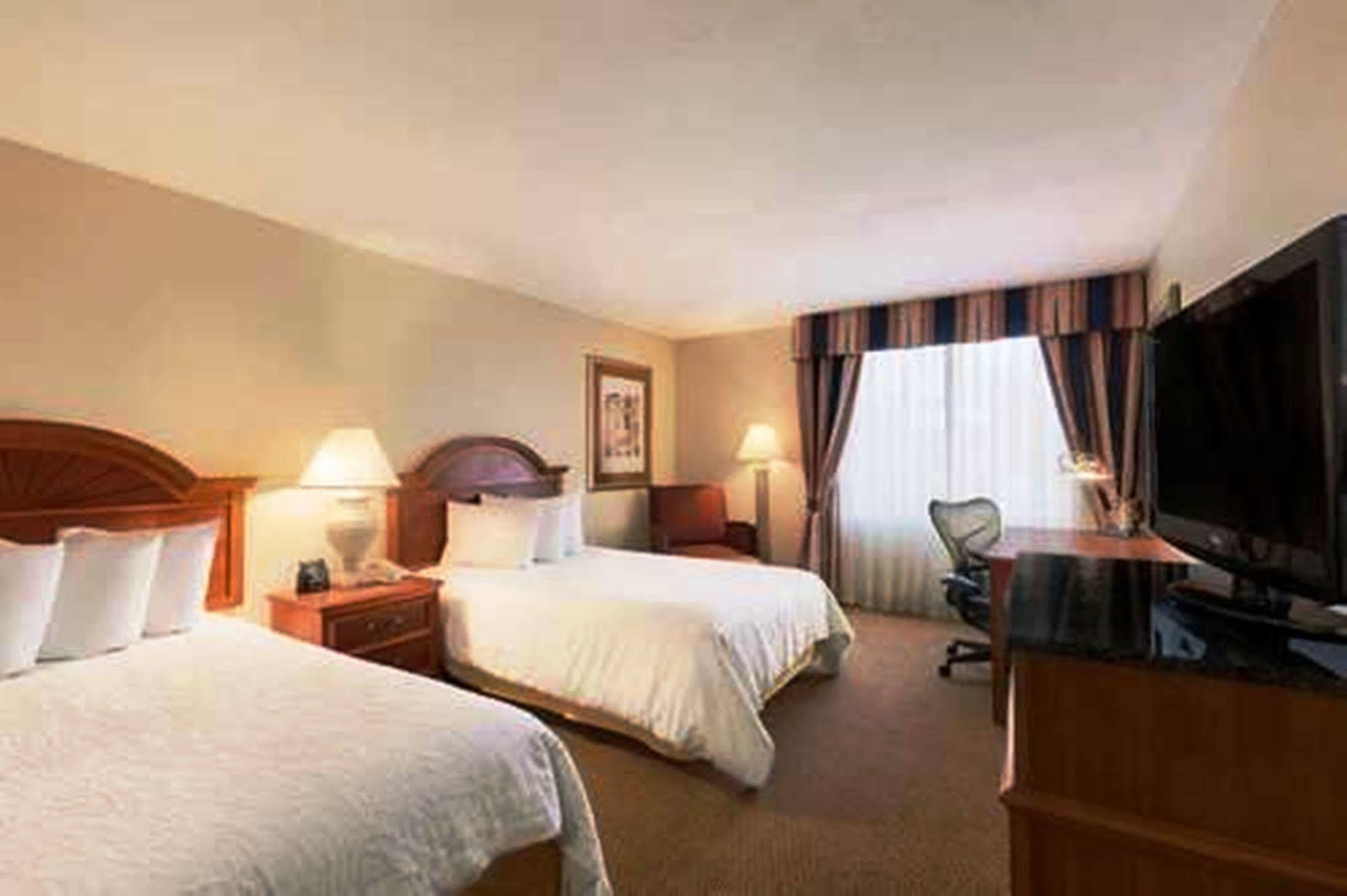 Hilton Garden Inn Syracuse East Syracuse Bagian luar foto
